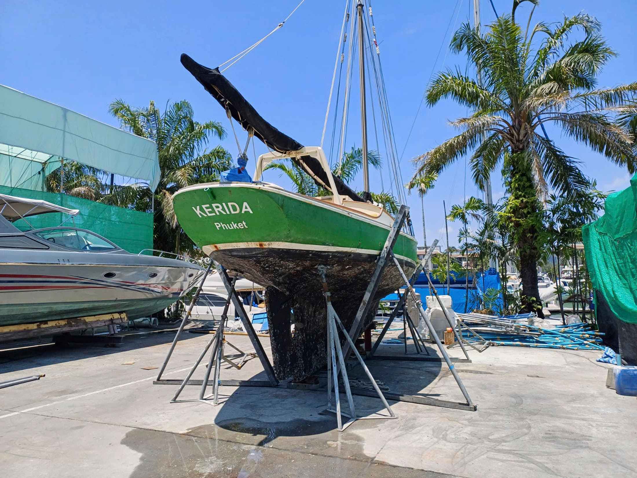 Preparing a yacht before delivery